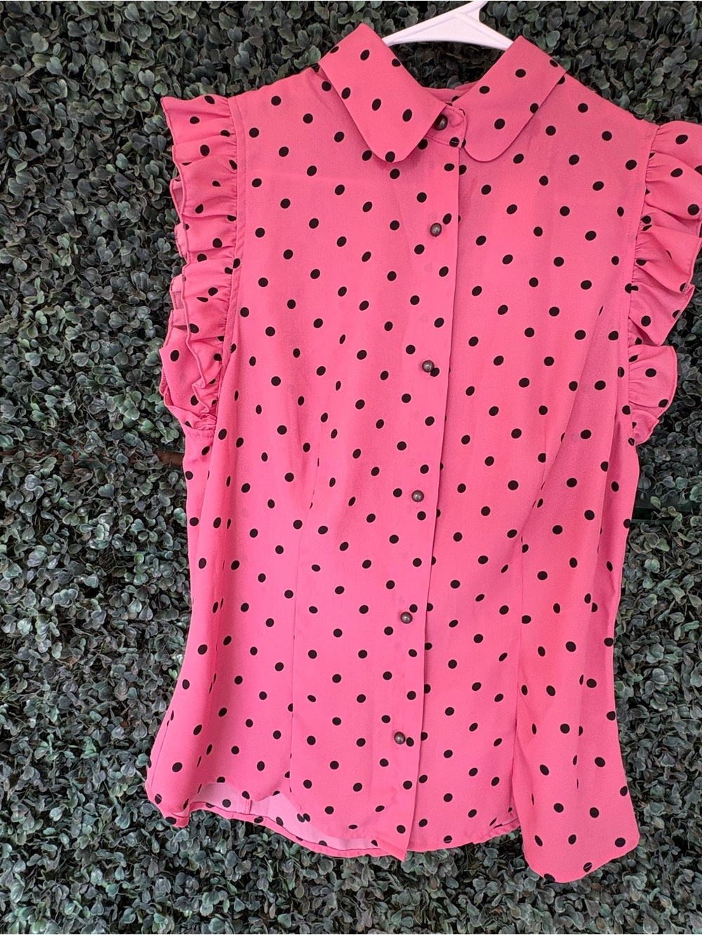 Women's Pink Sleeveless Polka Dot Button-Front Blouse